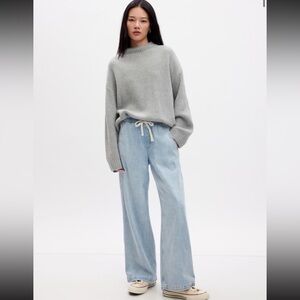 GAP High Rise Wide Leg Pull-On Jean